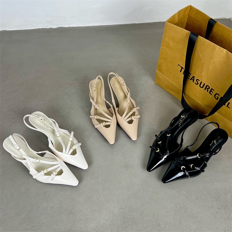 zhang-yuanying-same-style-miu-miu-kitten-heel-pointed-toe-patent-leather-ankle-strap-backless-low-heel-thin-heel-sandals-women Zhang Yuanying Same Style Miu Miu Kitten Heel Pointed Toe Patent Leather Ankle Strap Backless Low Heel Thin Heel Sandals Women